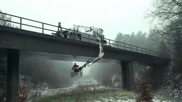 橋梁檢測(cè)車